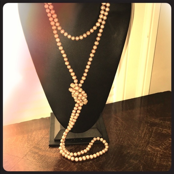 72” continuous genuine freshwater pearl necklace in pale pink. - Picture 4 of 5